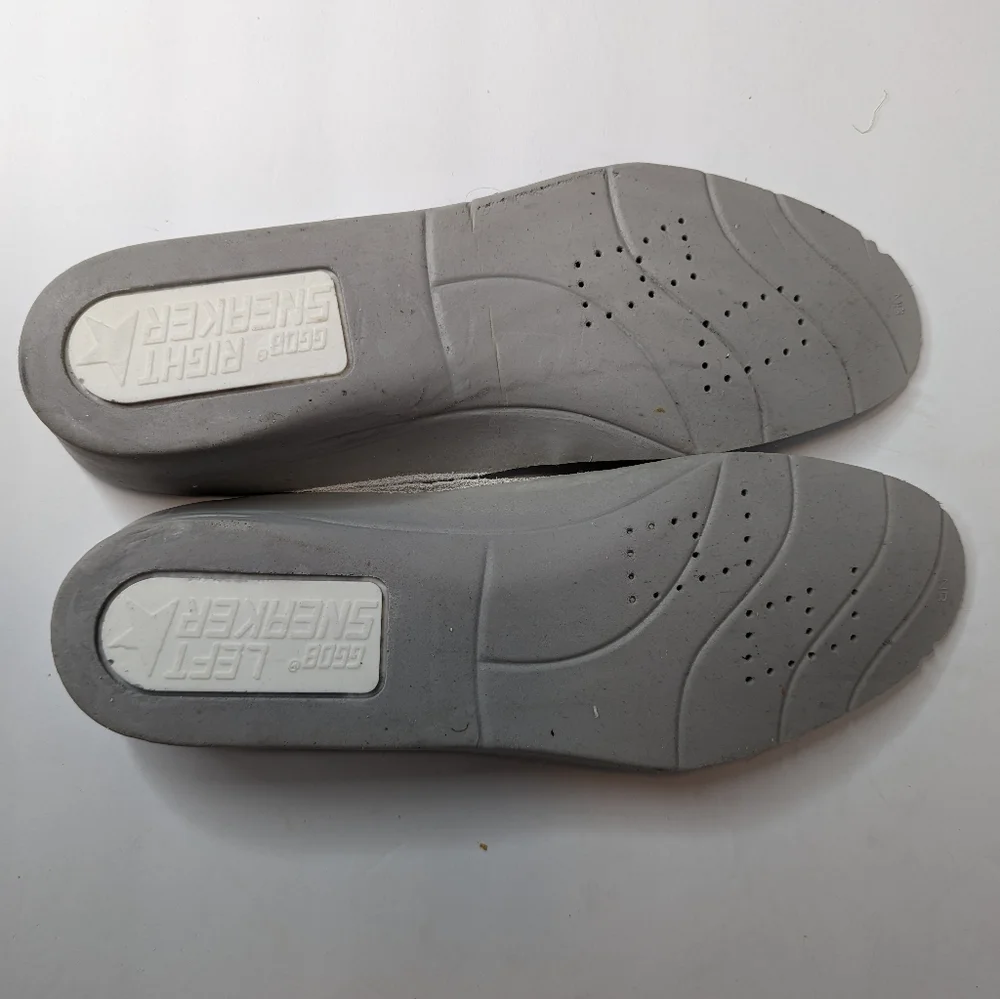 AUTHENTIC Golden Goose Superstar Sneaker in Bordeaux Velvet & White Star - Picture 9 of 15